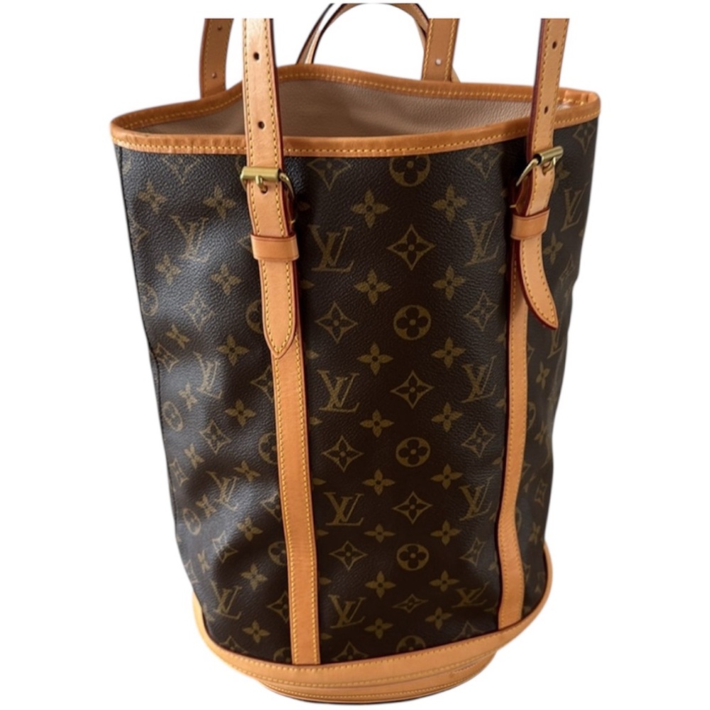 🎉Authentic Louis Vuitton Monogram Bucket Bag Tote in Excellent Condition🎉 - Picture 2 of 11